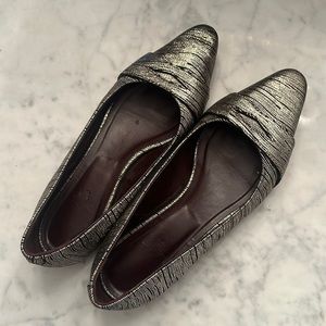 Metallic flats, good condition- great deal!